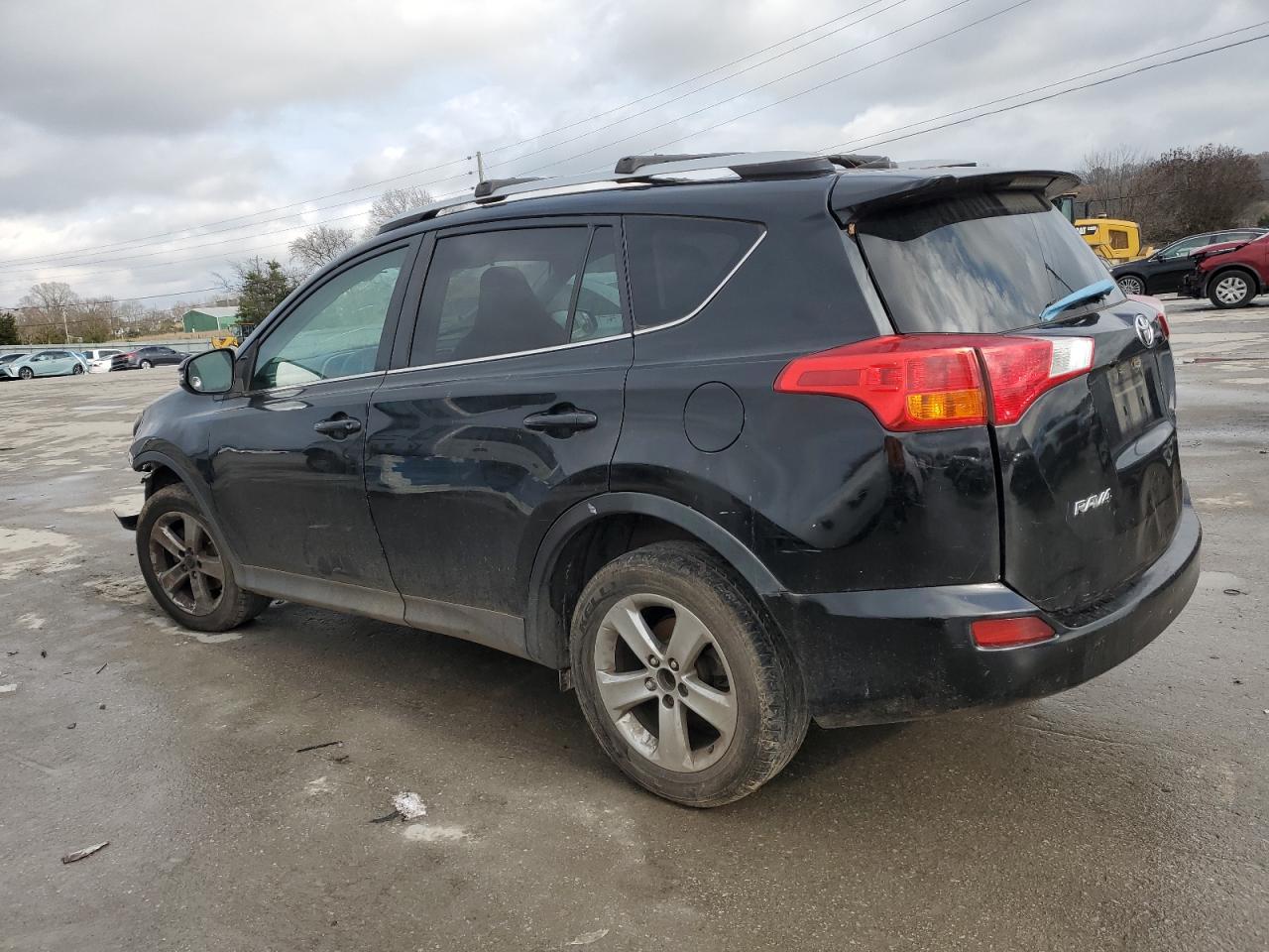 Toyota RAV4 Xle Image 2