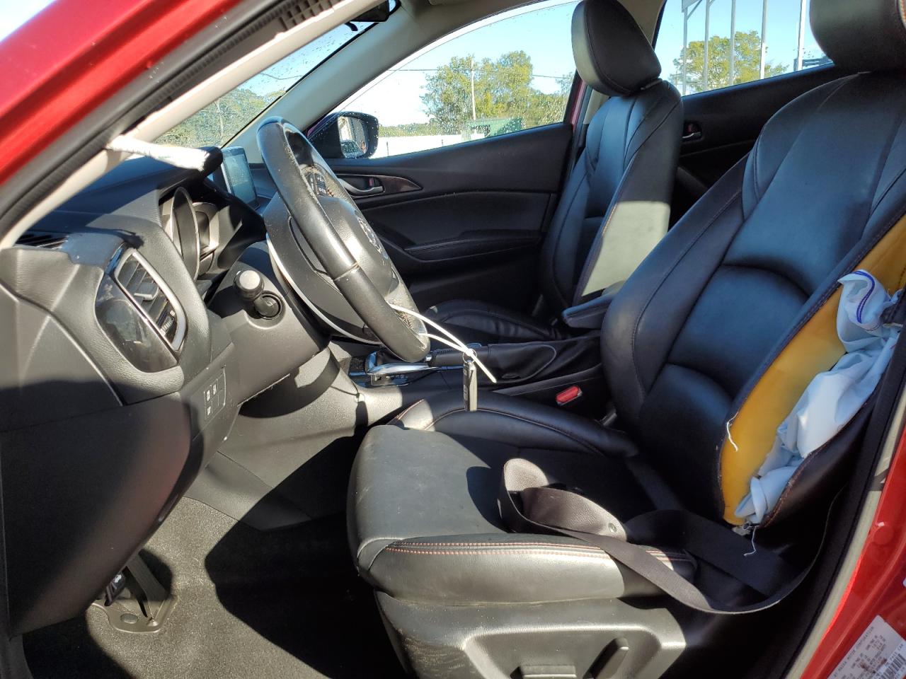 Mazda 3 Grand Touring Image 9