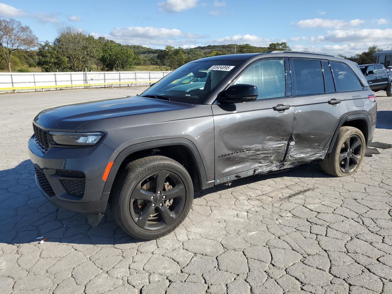 Jeep Grand Cherokee Laredo Image 1