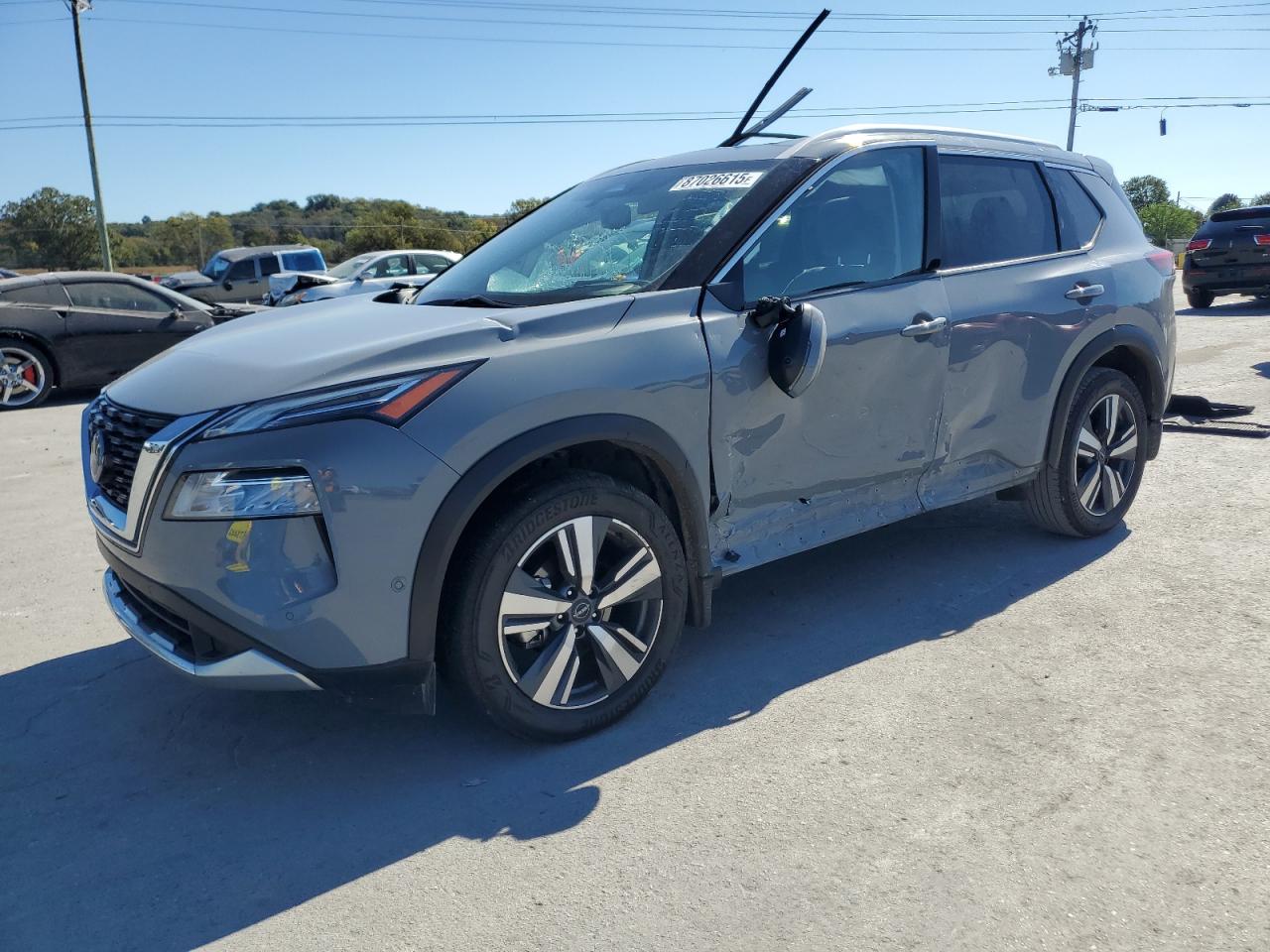 Nissan Rogue Platinum Image 1