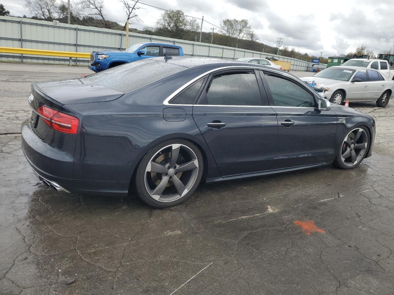 Audi S8 Plus Quattro Image 11