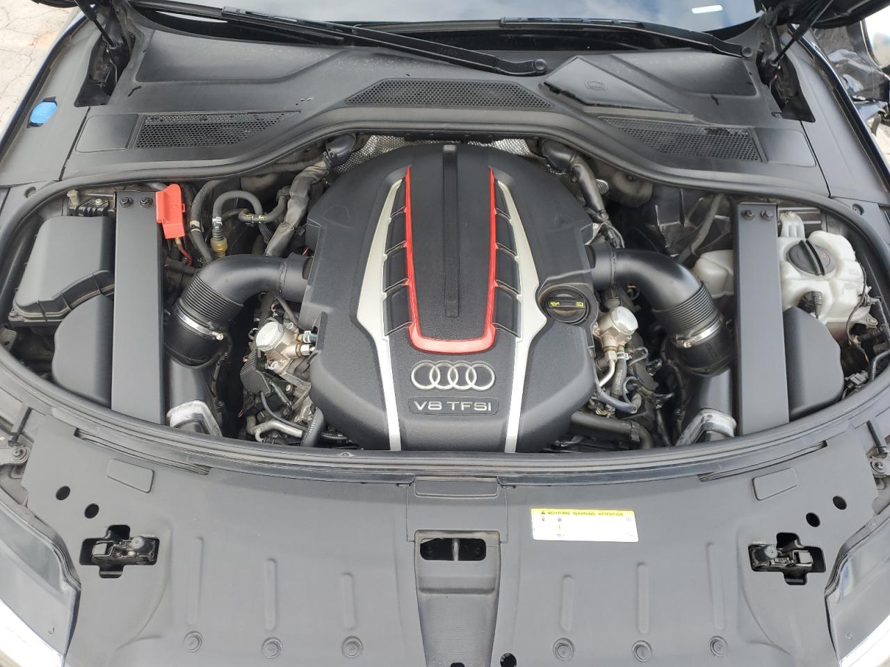 Audi S8 Plus Quattro Image 5