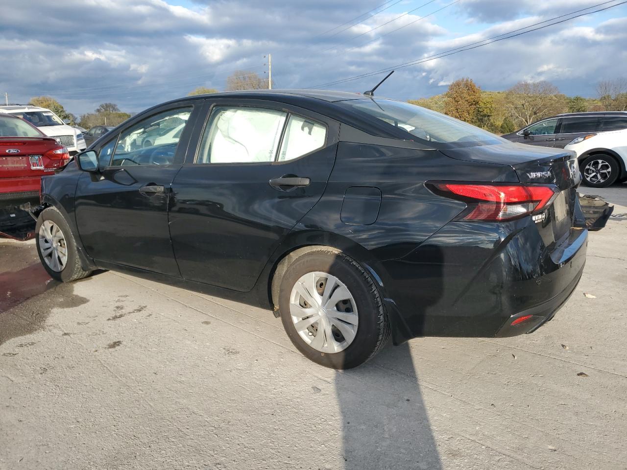 Nissan Versa S Image 2