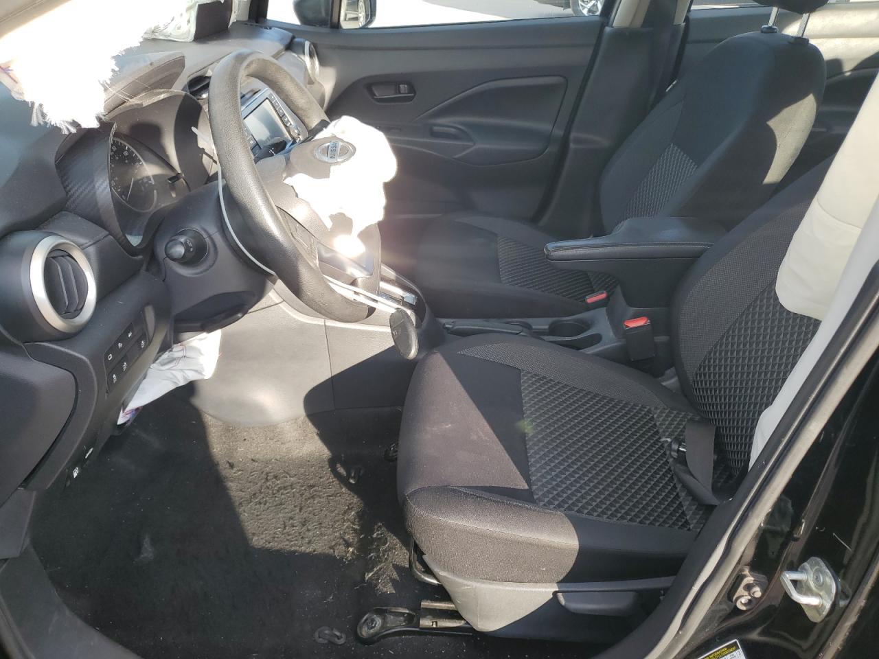 Nissan Versa S Image 10