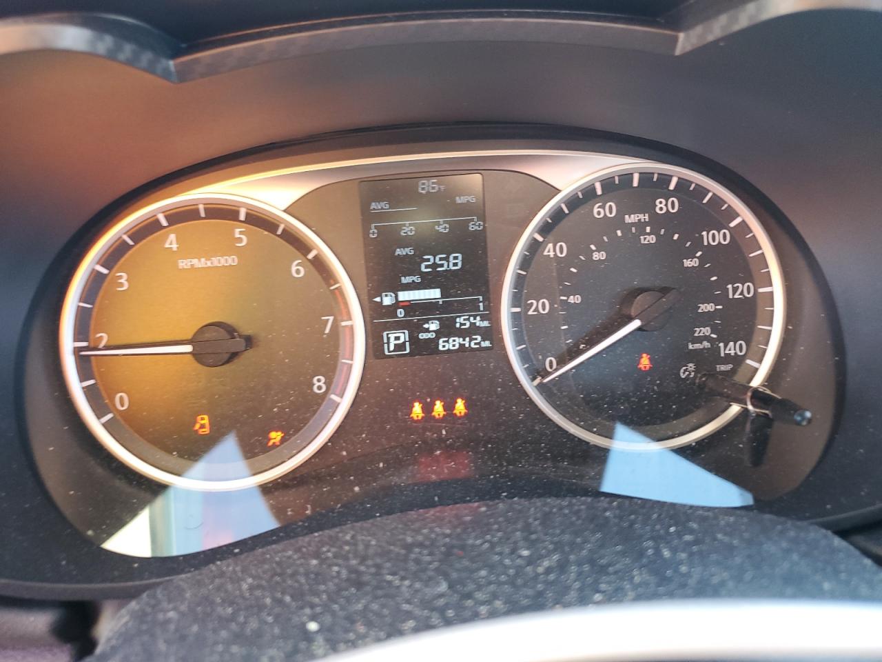 Nissan Versa S Image 12