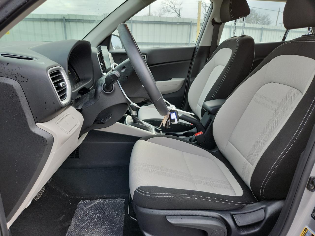 Hyundai VENUE Sel Image 5