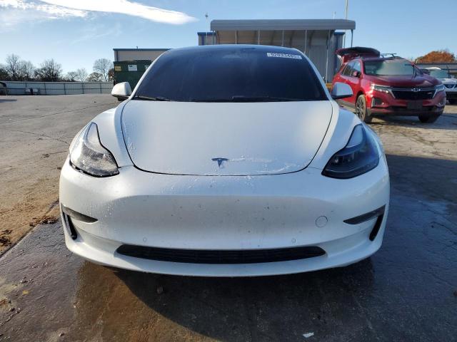 Tesla Model 3 Image 6