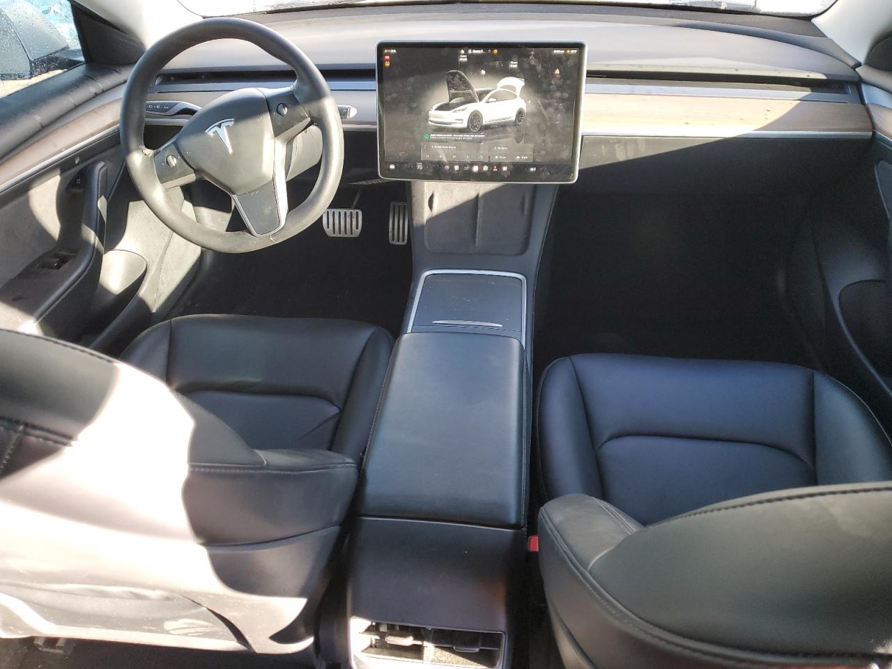 Tesla Model 3 Image 3