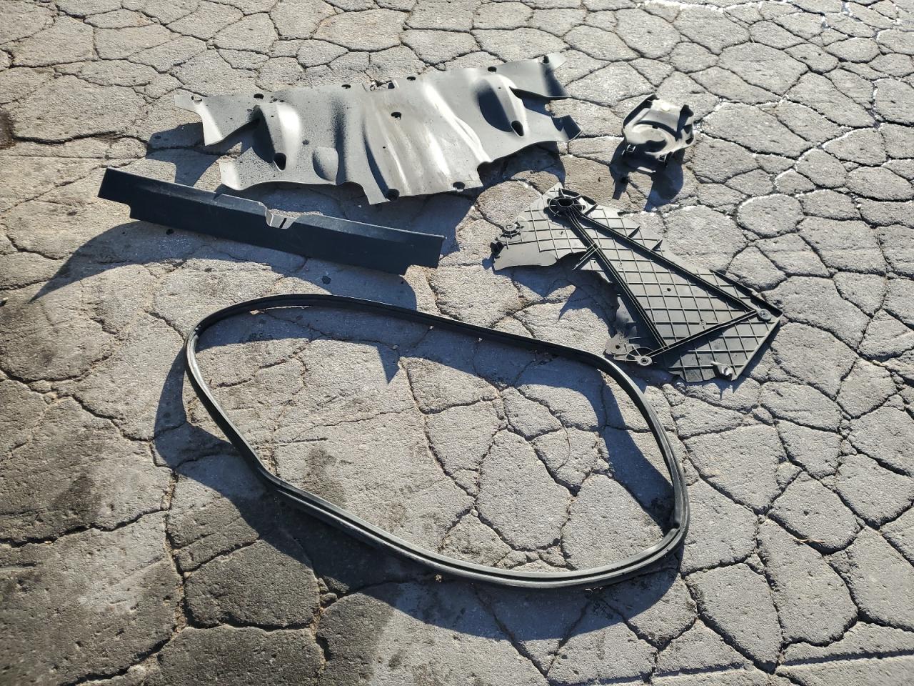 Tesla Model 3 Image 13