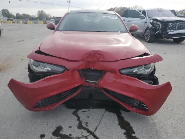 Alfa Romeo Giulia Q4 Image 5