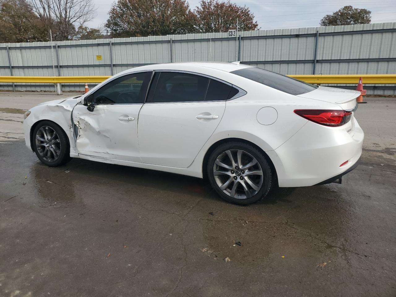 Mazda 6 Grand Touring Image 2