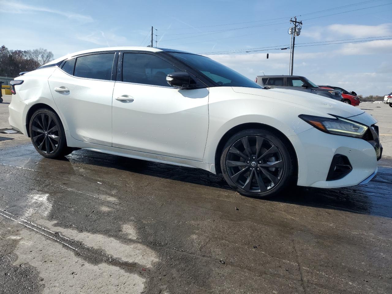 Nissan Maxima S Image 4