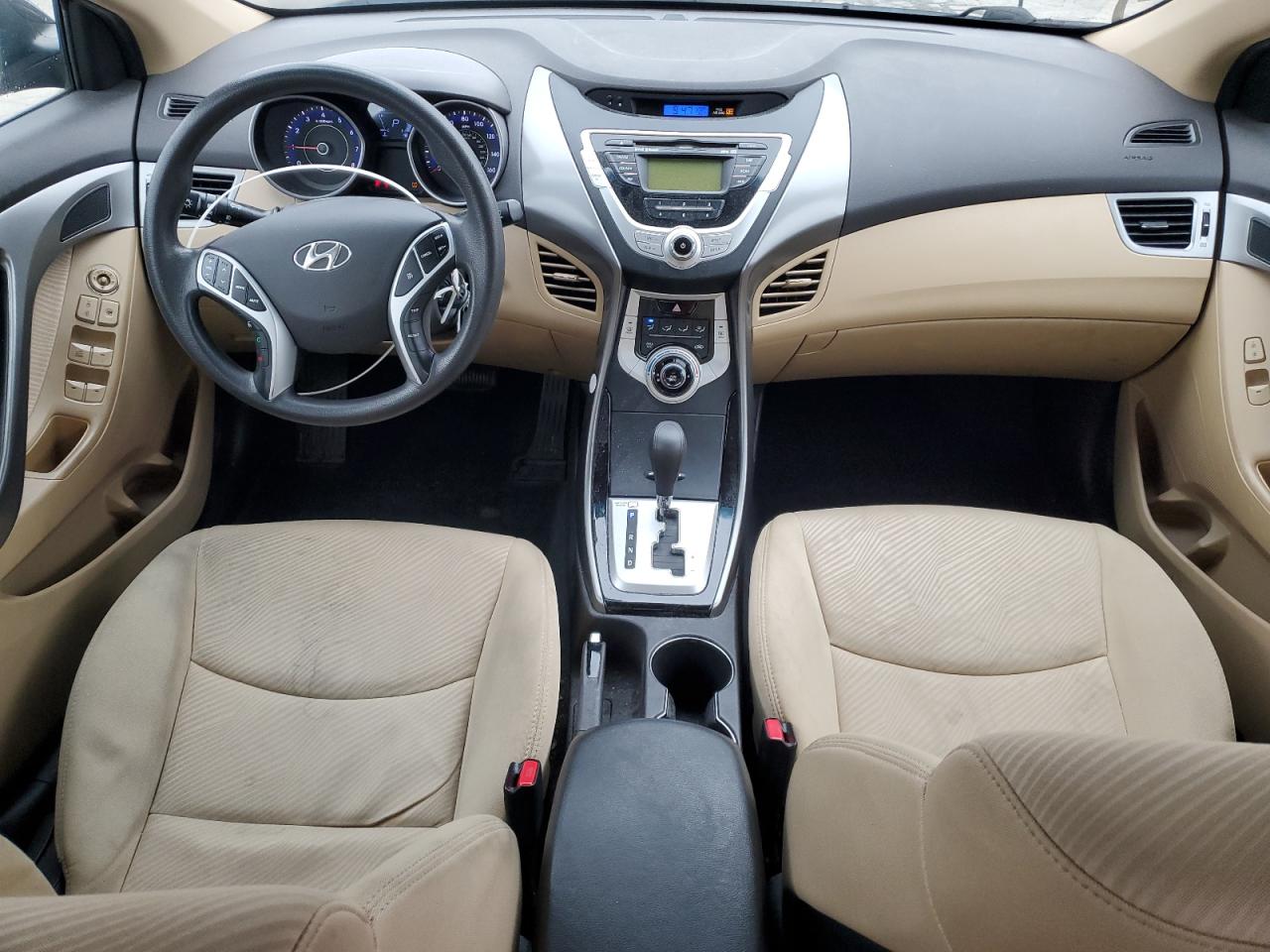 Hyundai ELANTRA Gls Image 8
