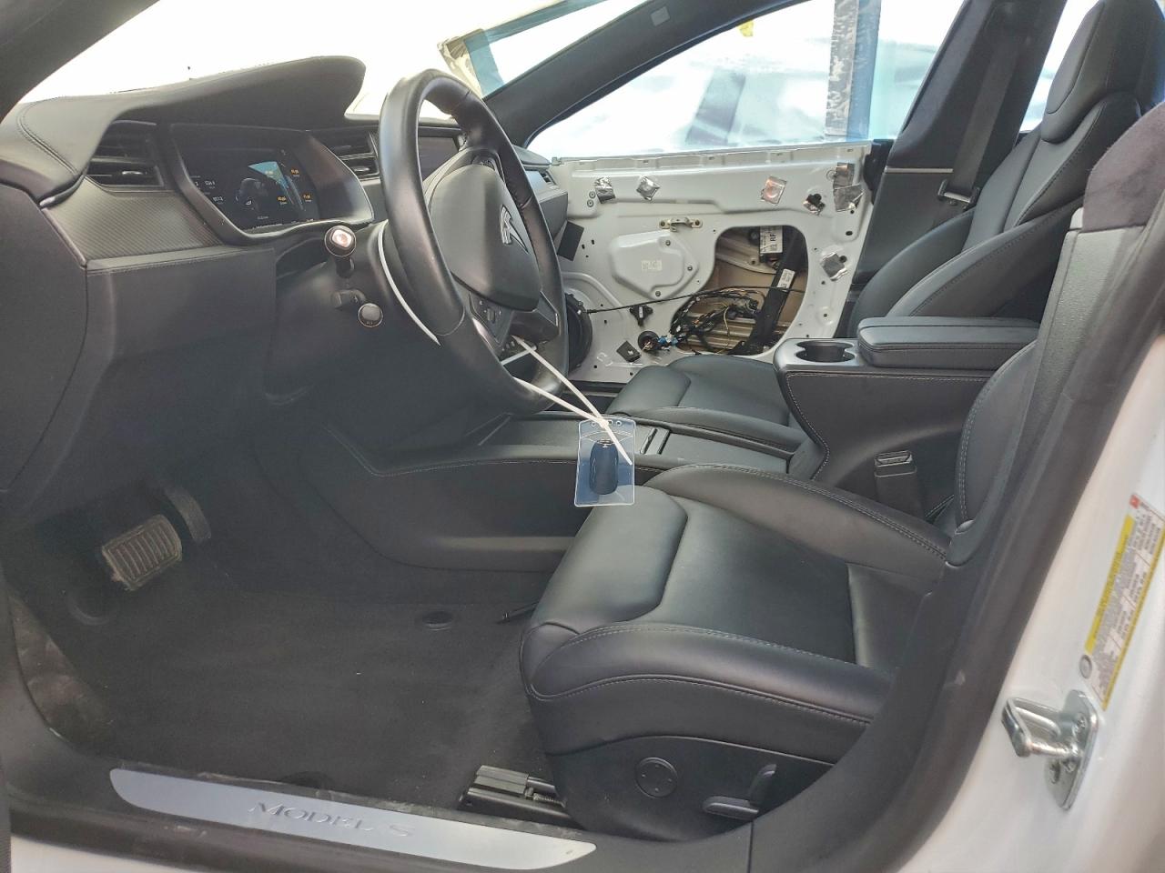 Tesla Model S Image 7