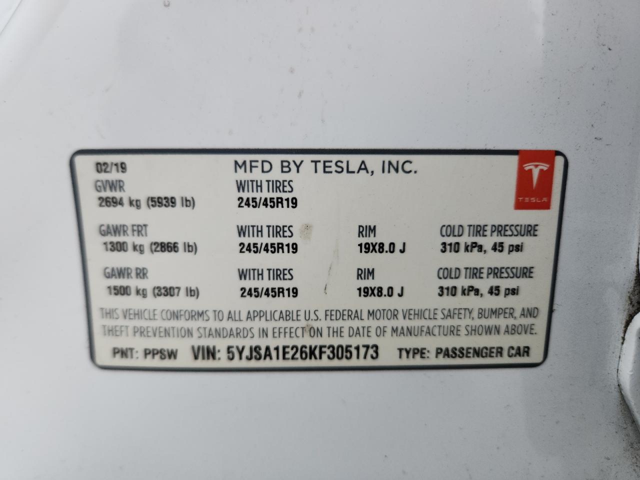 Tesla Model S Image 12