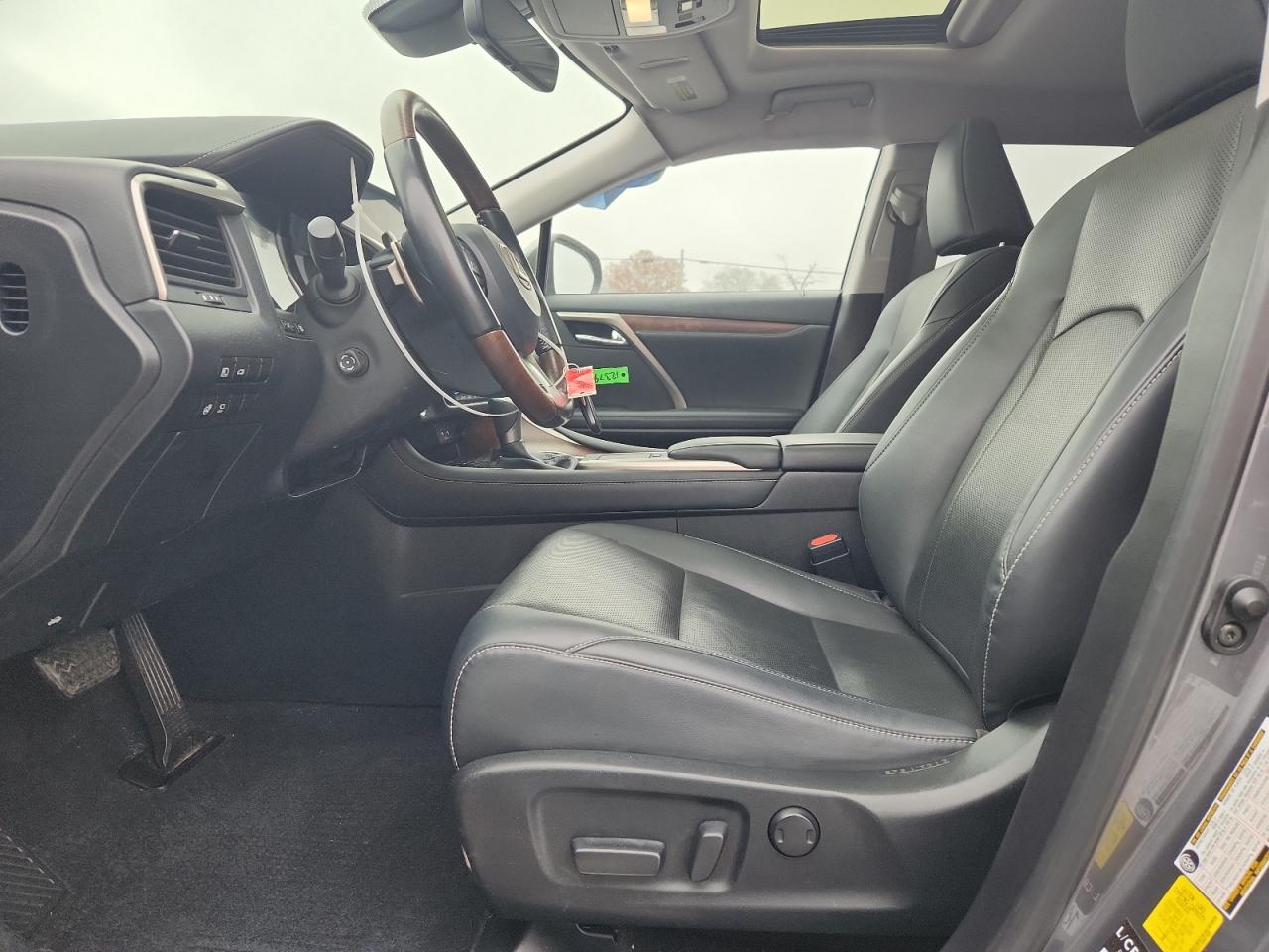 Lexus RX 350 L Image 7