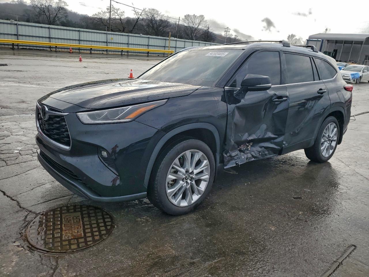 Toyota Highlander Limited Image 1