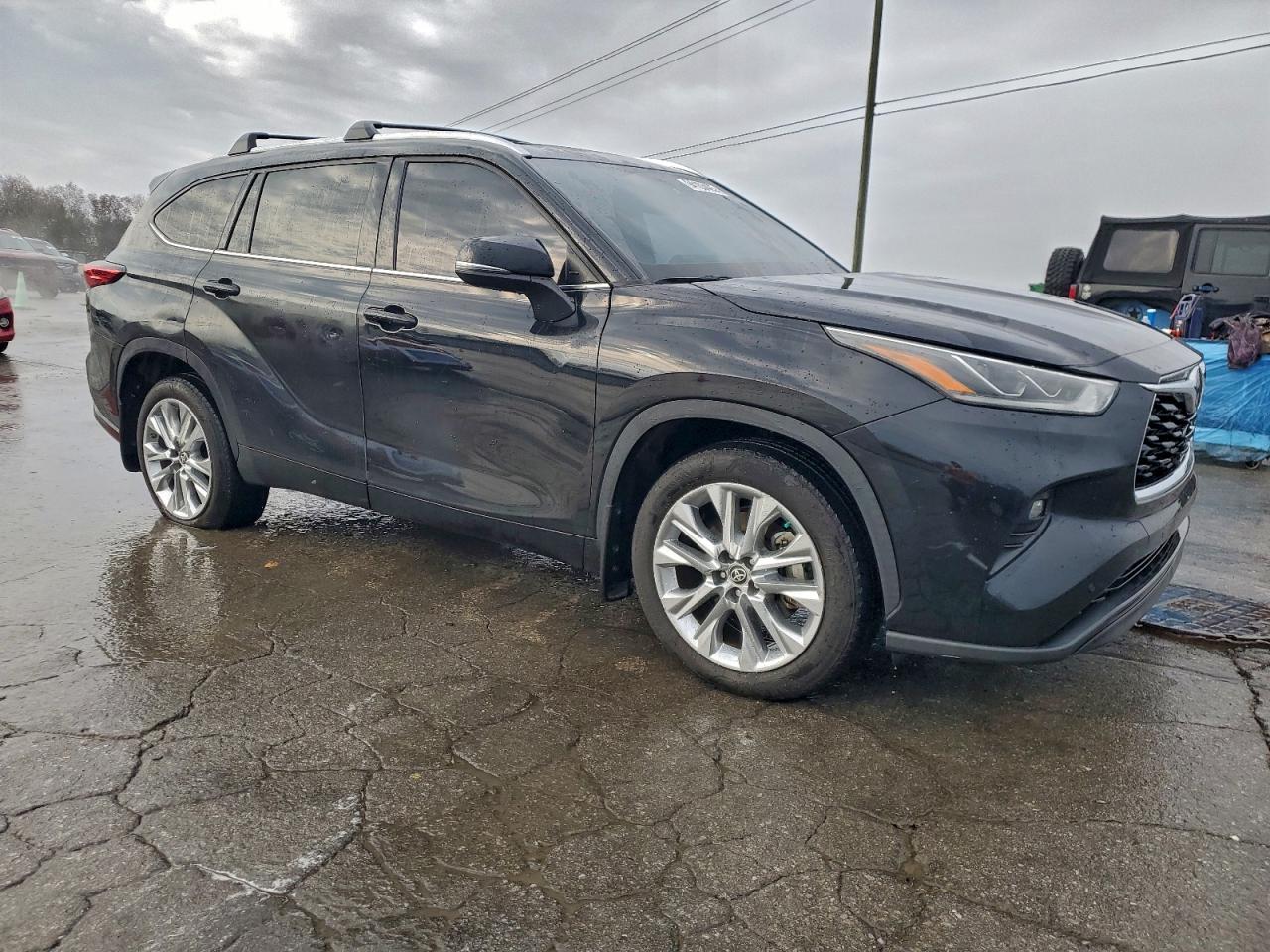 Toyota Highlander Limited Image 5