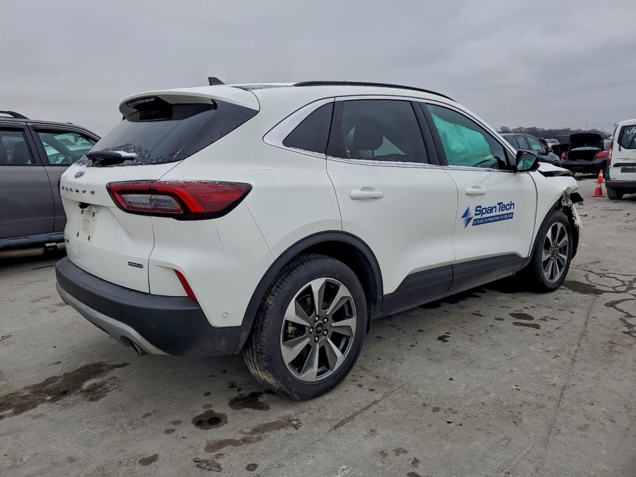 Ford Escape Platinum Image 8