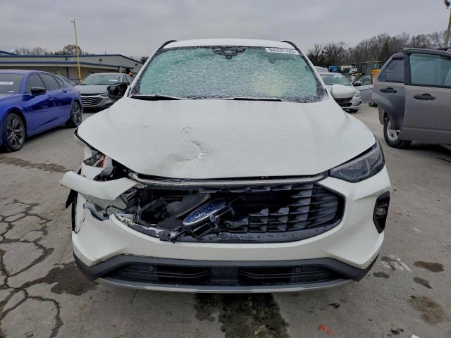 Ford Escape Platinum Image 3