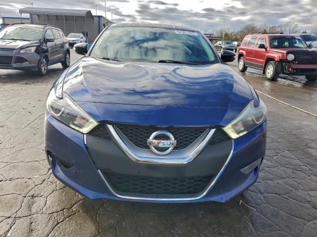 Nissan Maxima 3.5s Image 6