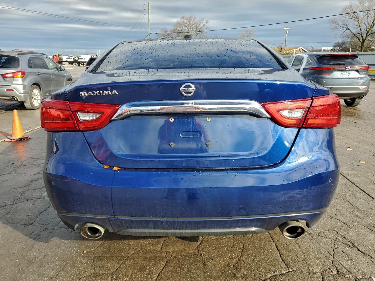 Nissan Maxima 3.5s Image 5