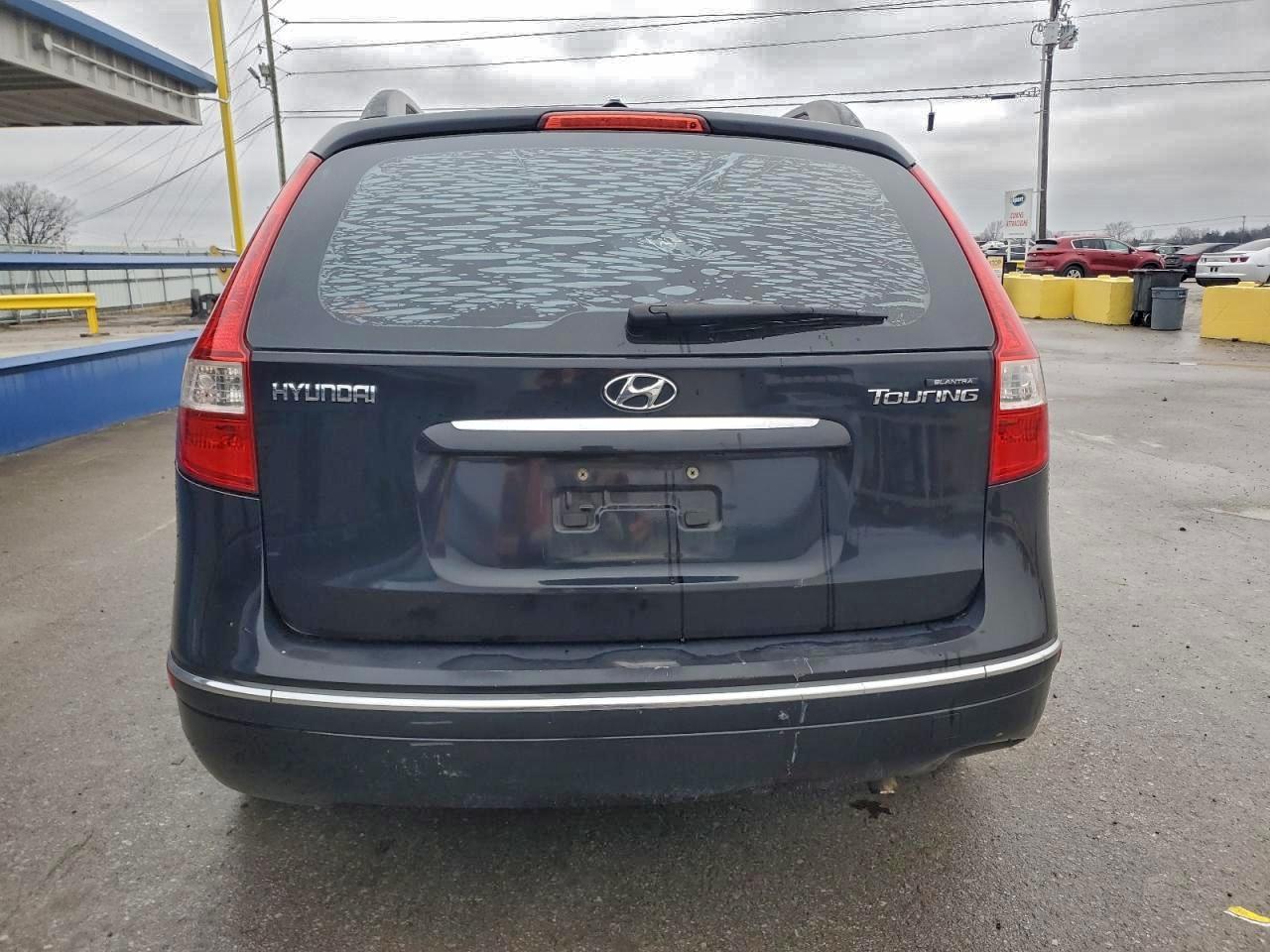 Hyundai ELANTRA Gls Image 13