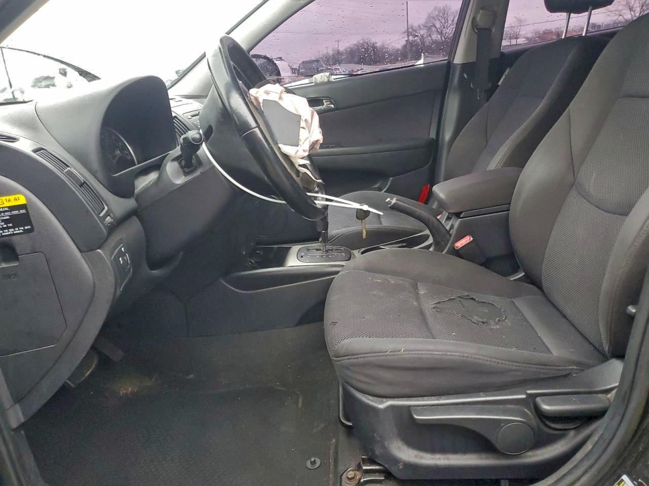 Hyundai ELANTRA Gls Image 6