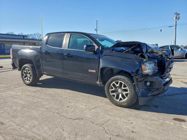 GMC Canyon All Terrain Image 3