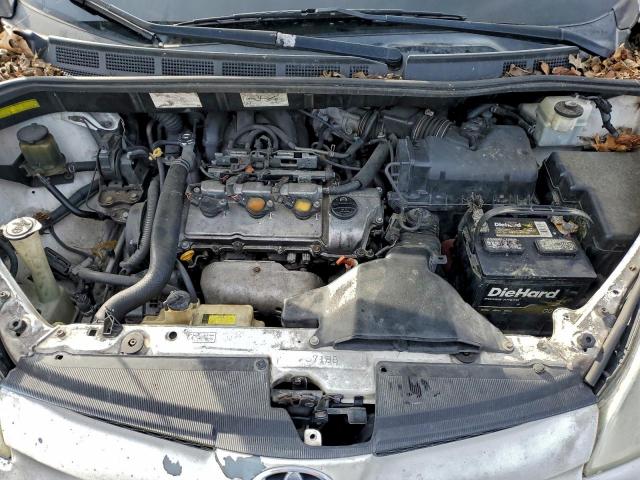 Toyota Sienna Ce Image 11