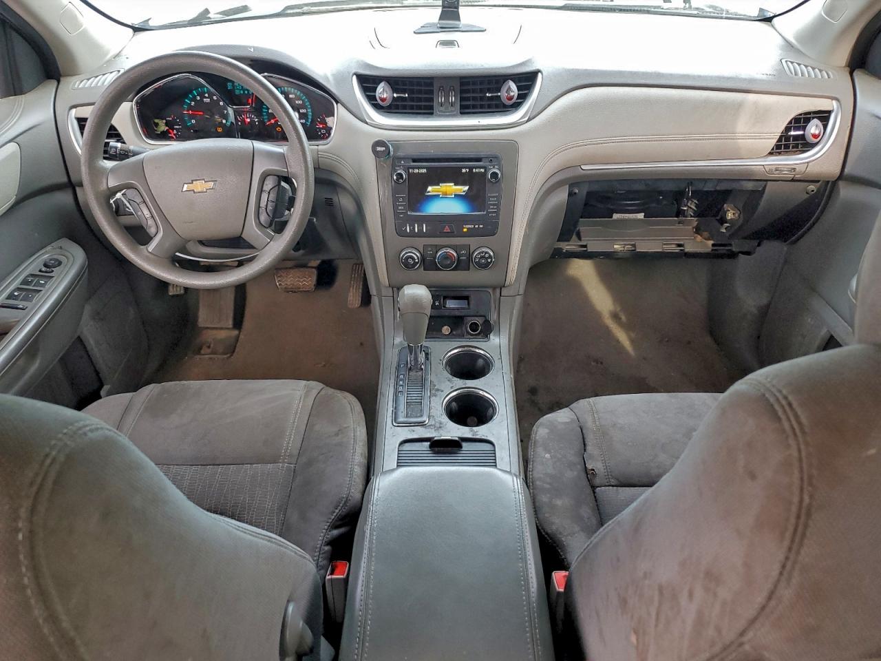 Chevrolet Traverse Ls Image 6