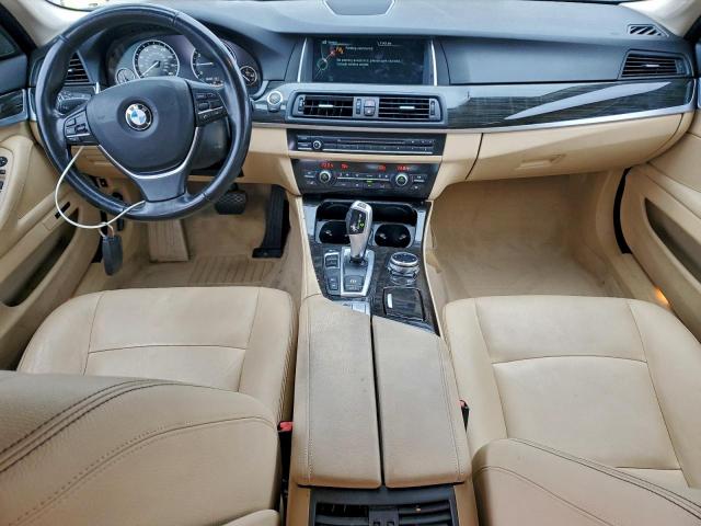 BMW 5 Series Xi Image 12