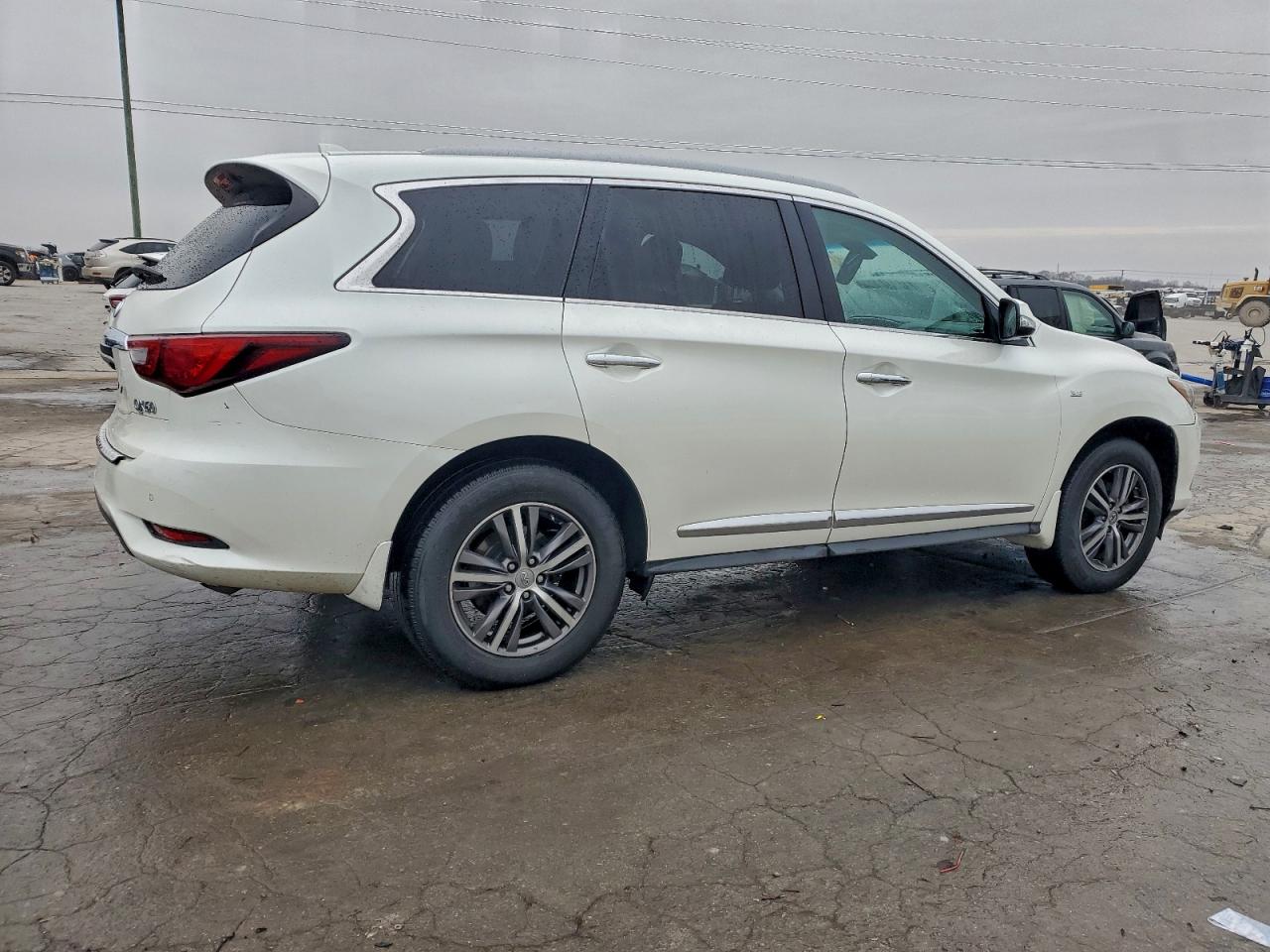 INFINITI Qx Image 3