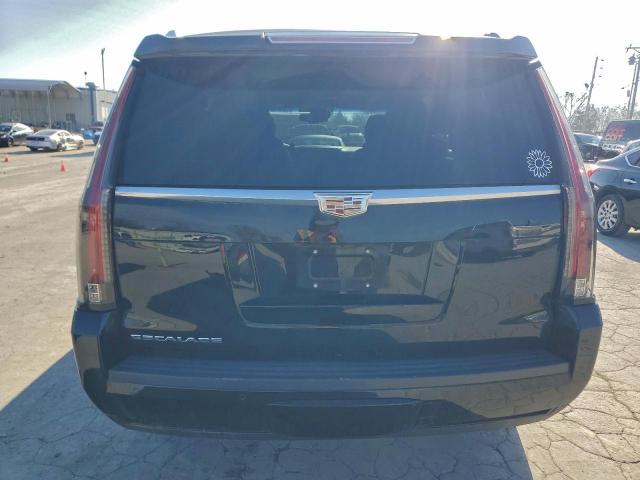 Cadillac Escalade Premium Image 9