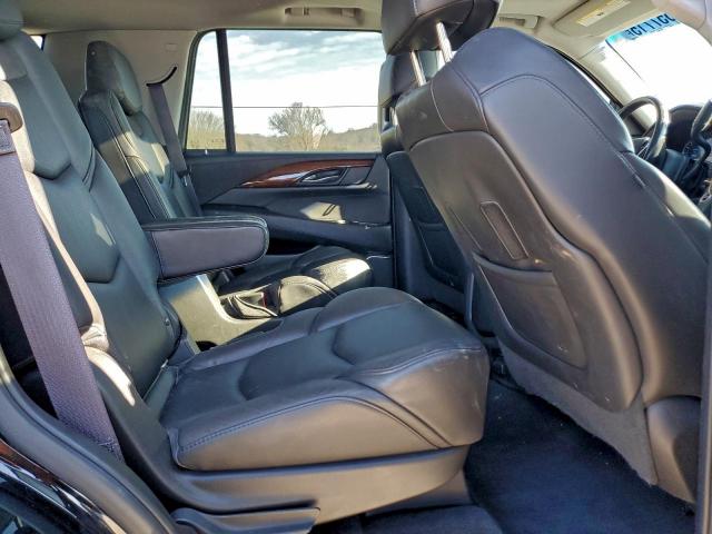 Cadillac Escalade Premium Image 2