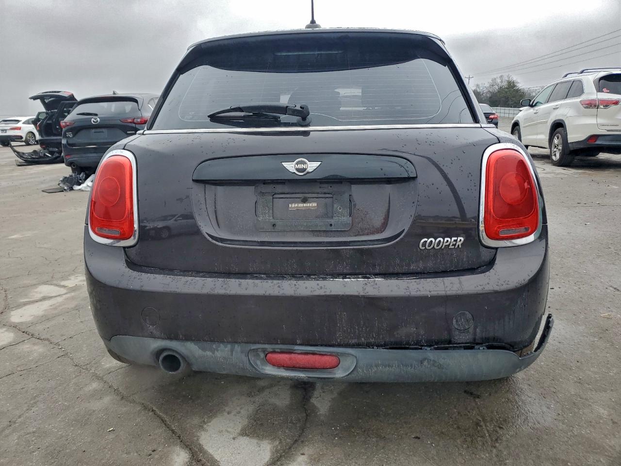 MINI Cooper Image 8