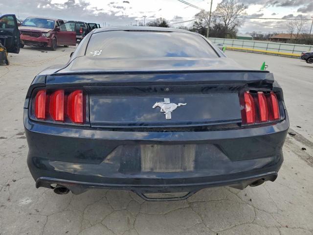 Ford Mustang Image 6