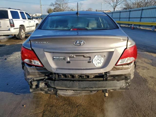 Hyundai ACCENT Se Image 4