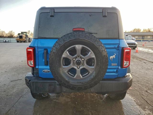 Ford Bronco Base Image 4