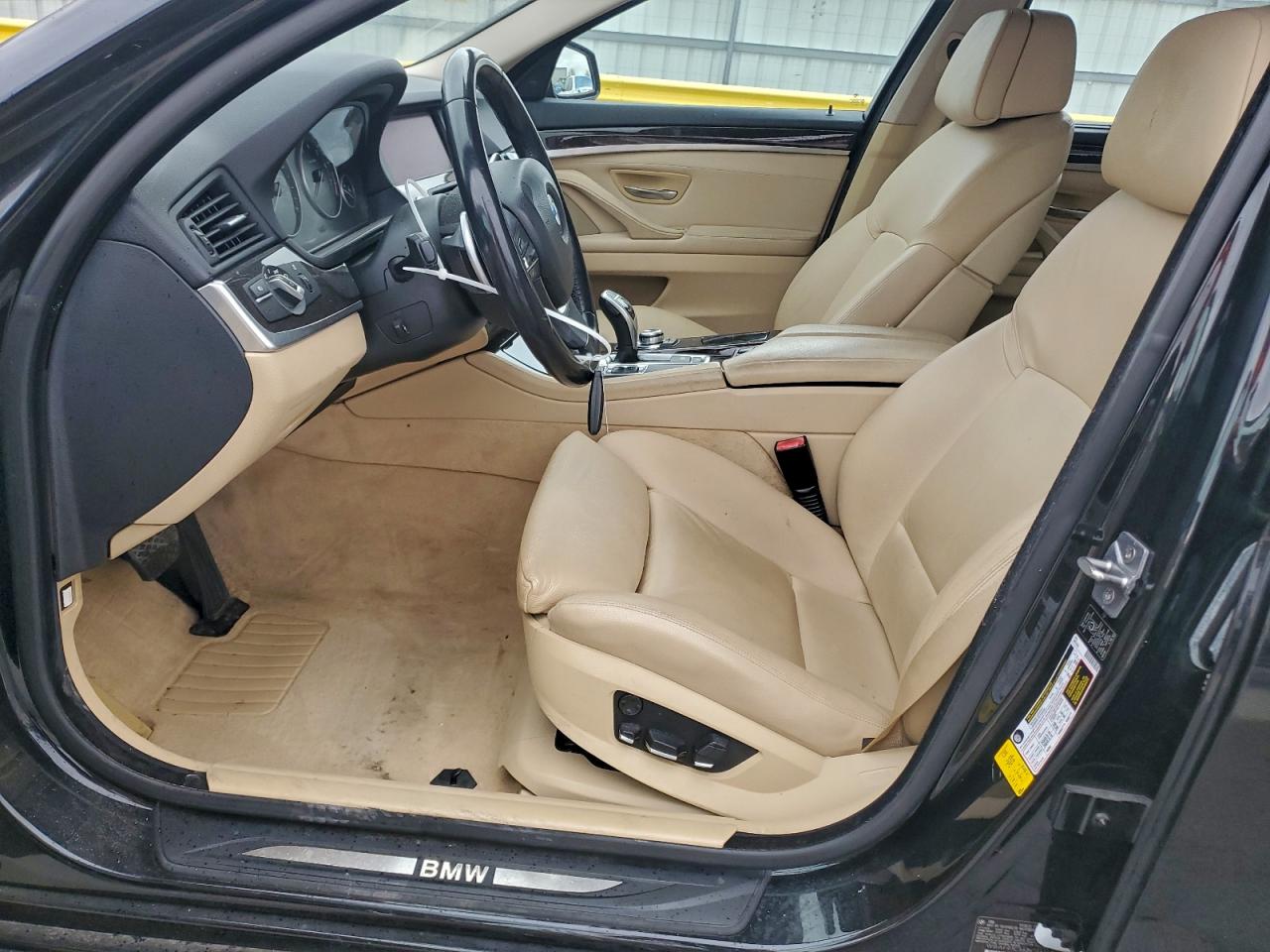 BMW 5 Series I Image 10