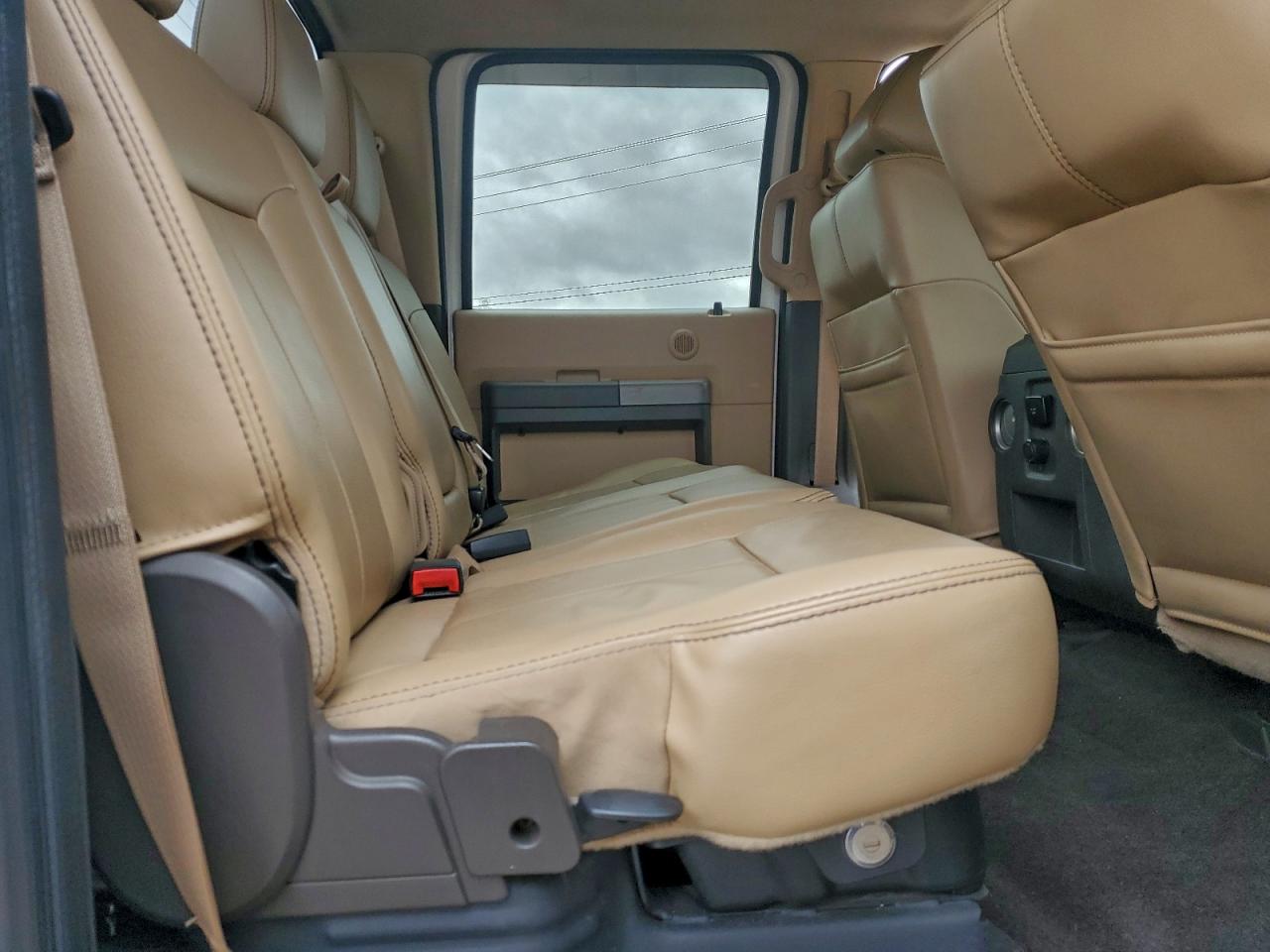 Ford F-250 Super Duty Image 2