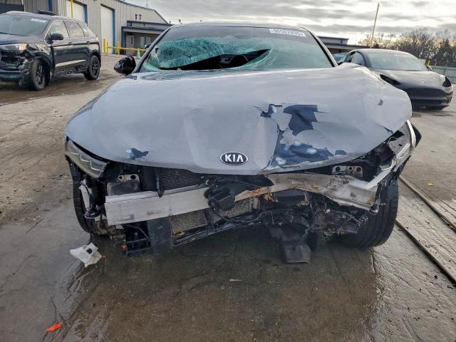 Kia K5 Gt Line Image 4