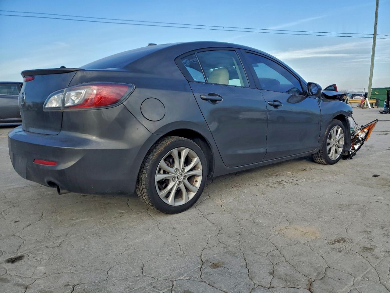 Mazda Mazda3 S Image 3