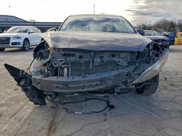 Mazda Mazda3 S Image 9