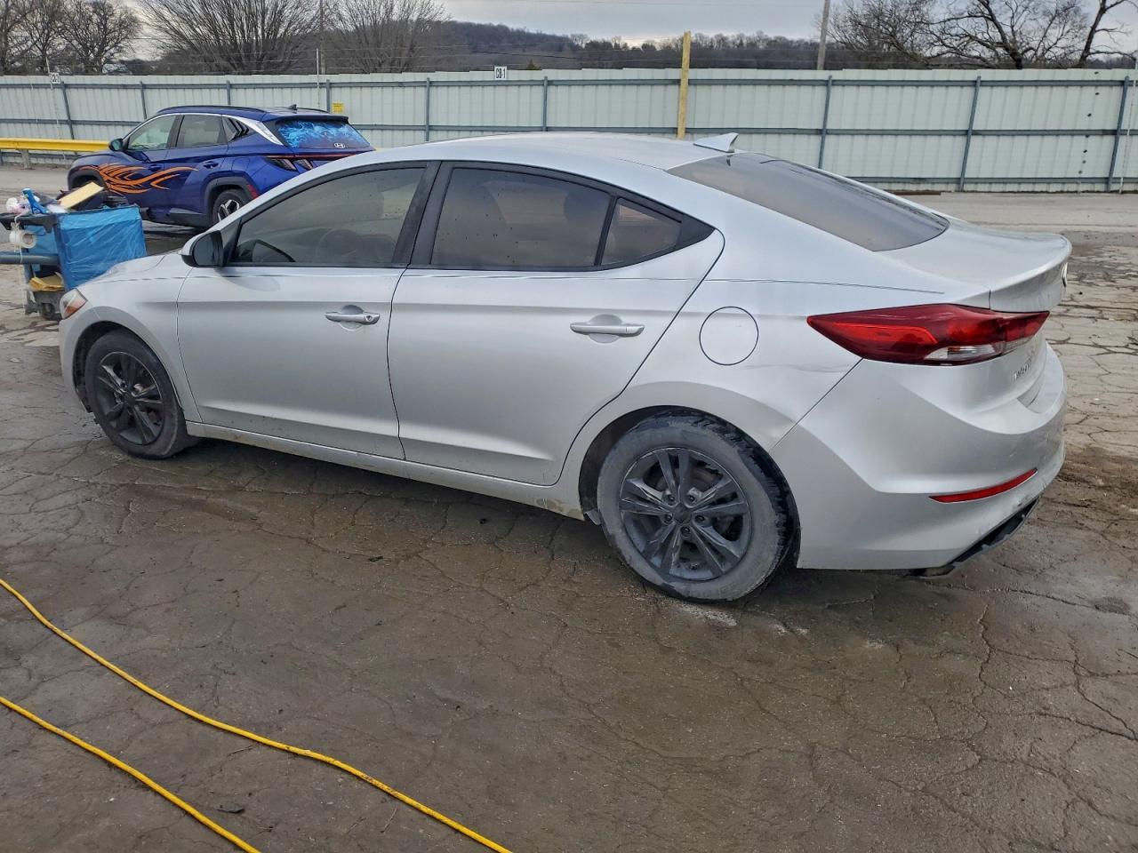 Hyundai ELANTRA Sel Image 5