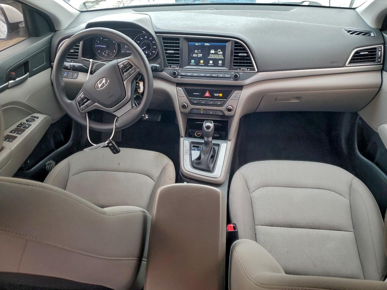 Hyundai ELANTRA Sel Image 8