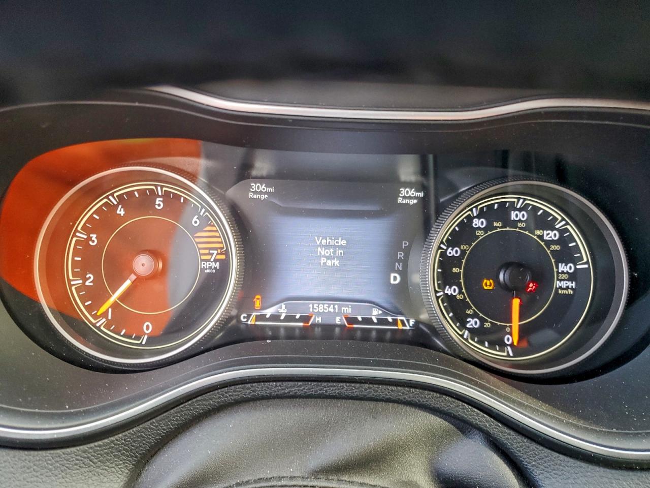 Jeep Grand Cherokee Limited Image 8