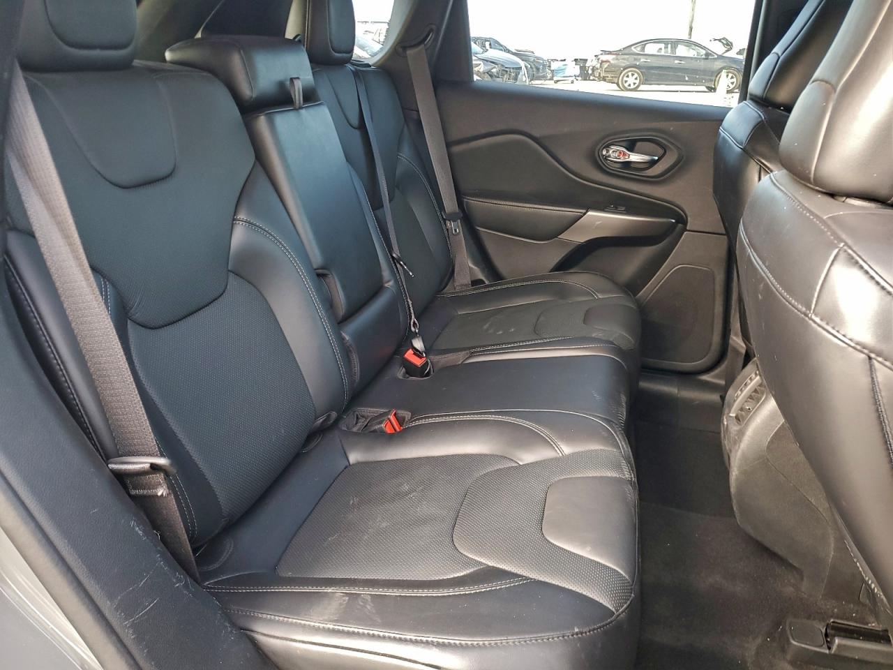 Jeep Grand Cherokee Limited Image 10