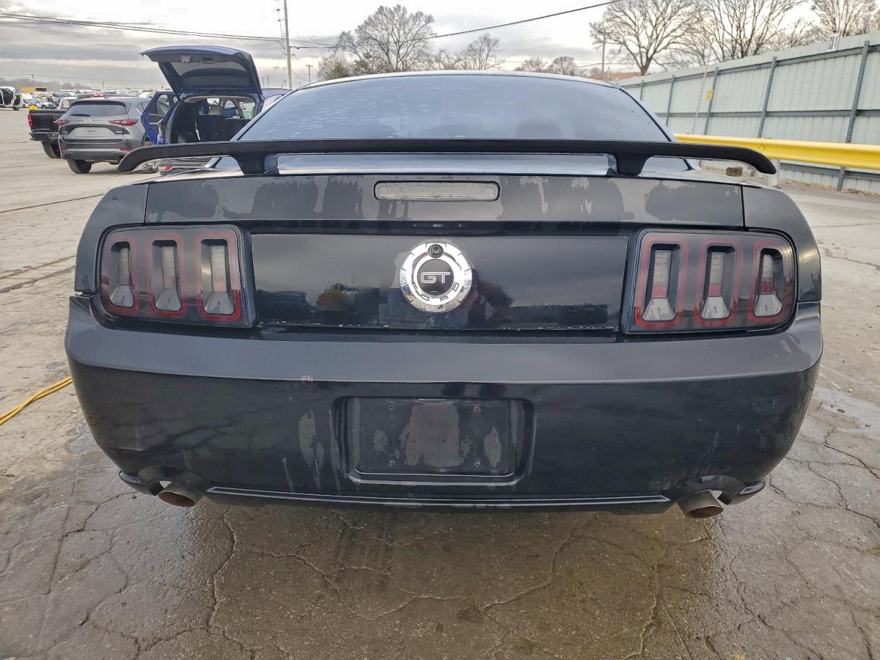 Ford Mustang Gt Image 4