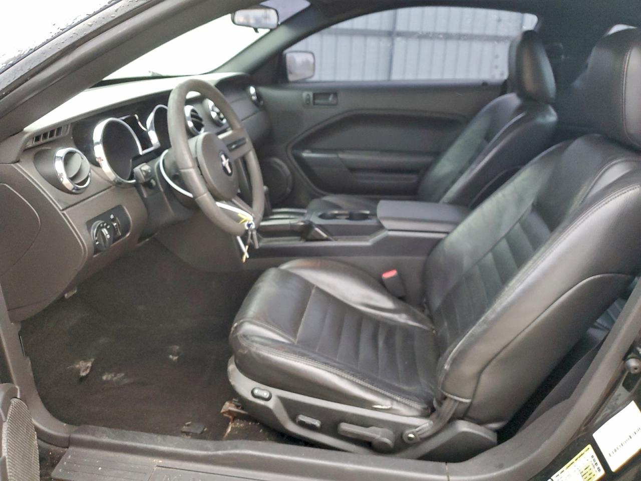 Ford Mustang Gt Image 5